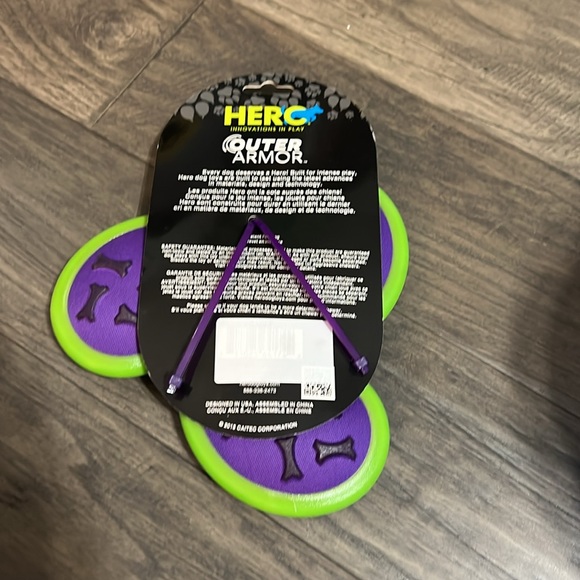 NWT  Hero Retriever Series Outer Armor Dog Propeller - Picture 2 of 2